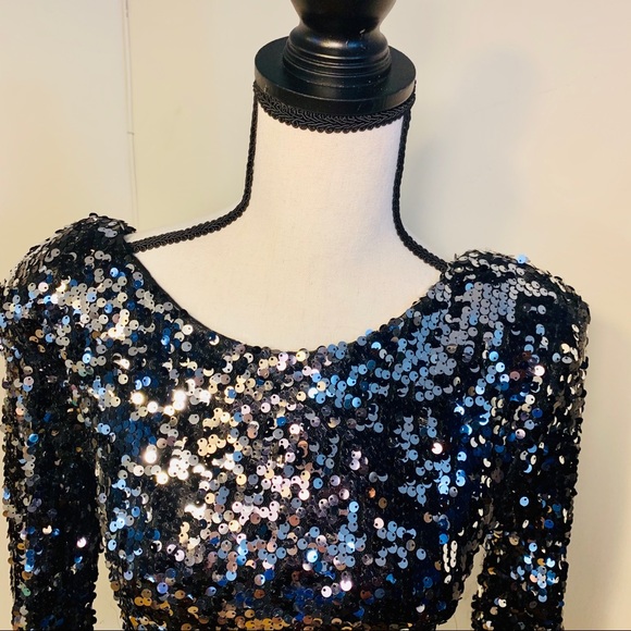 80’s style short sequined dress - Picture 4 of 11